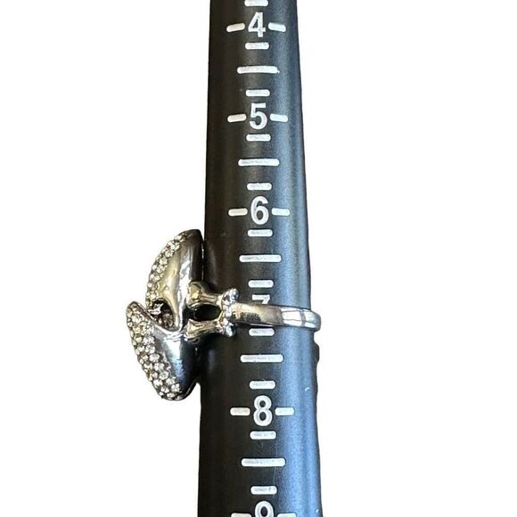Brand New!! Size 7 Black and clear rhinestone encrusted skull and bat wing ring - Picture 6 of 6